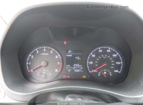 3KPC24A3XJE026363 2018 HYUNDAI ACCENT Gray Vista de los asientos traseros