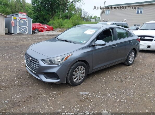 3KPC24A3XJE026363 2018 HYUNDAI ACCENT Gray Vista tres cuartos delantera izquierda