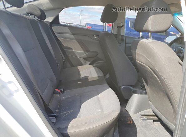 3KPC24A60ME129726 2021 HYUNDAI ACCENT Silver Widok tylnych siedzeń