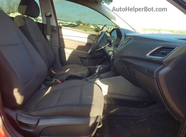 3KPC24A61LE104641 2020 HYUNDAI ACCENT Красный Вид салона спереди