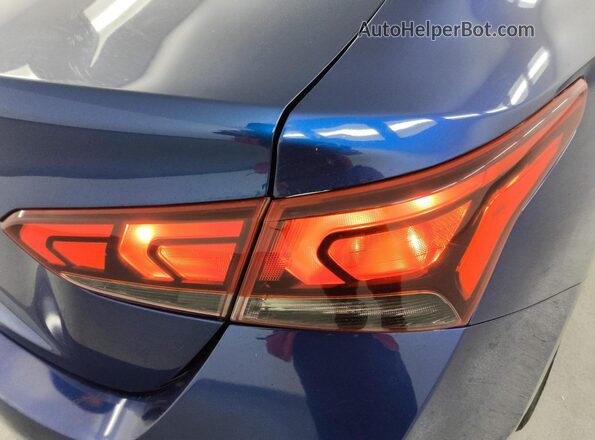 3KPC24A63LE103524 2020 HYUNDAI ACCENT Blue 