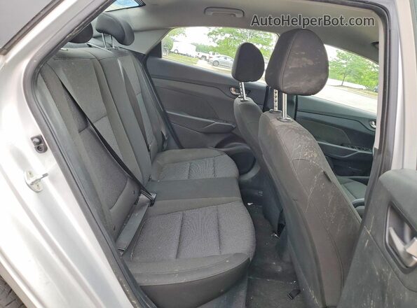 3KPC24A64ME136940 2021 HYUNDAI ACCENT Серебряный Вид задних сидений