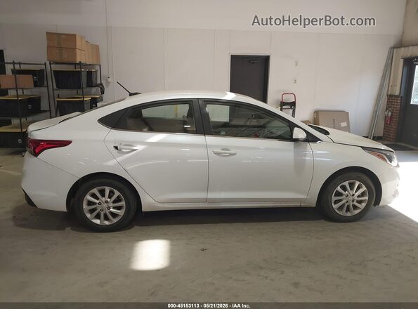 3KPC24A67LE104529 2020 HYUNDAI ACCENT White Vista interior trasera
