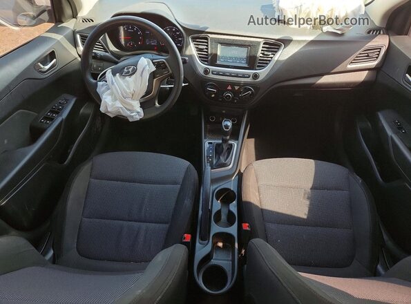 3KPC24A68LE097235 2020 HYUNDAI ACCENT Silver Widok deski rozdzielczej