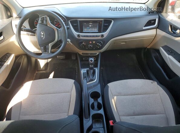 3KPC24A6XLE120188 2020 HYUNDAI ACCENT Красный Вид панели приборов