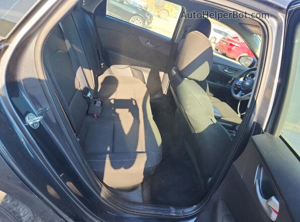 3KPF24AD0ME263759 2021 KIA FORTE Charcoal Вид задніх сидінь