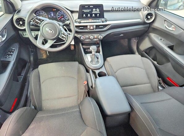 3KPF24AD0ME370195 2021 KIA FORTE Синий Вид панели приборов
