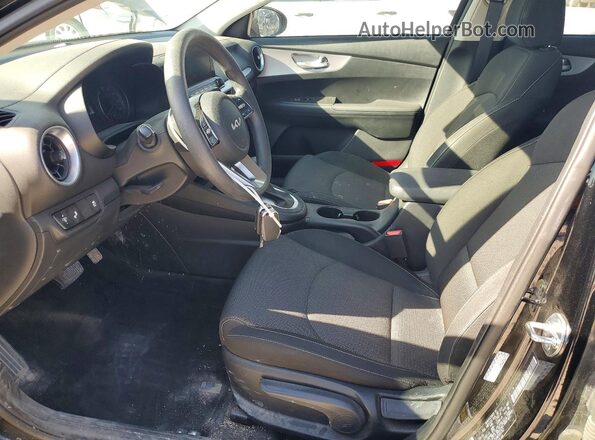 3KPF24AD0RE839762 2024 KIA FORTE Черный Вид салона спереди