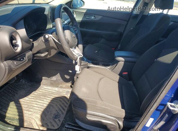 3KPF24AD1LE260819 2020 KIA FORTE Синий Вид салона спереди