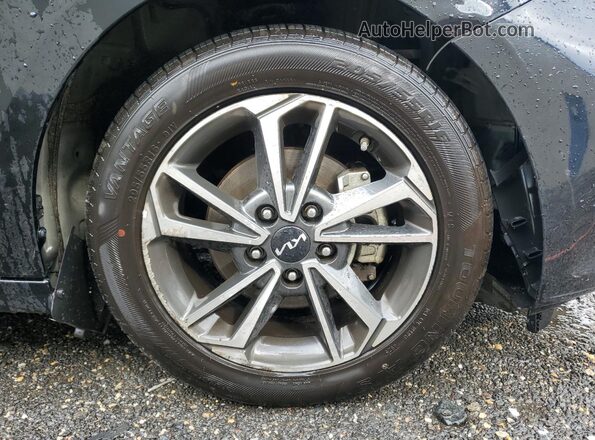3KPF24AD1PE581328 2023 KIA FORTE Черный 