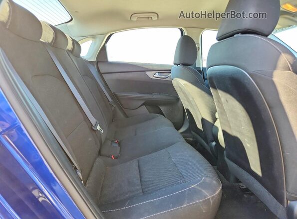 3KPF24AD2KE073748 2019 KIA FORTE Синий Вид задних сидений