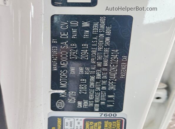 3KPF24AD2KE129414 2019 KIA FORTE Белый Вид подкапотного пространства