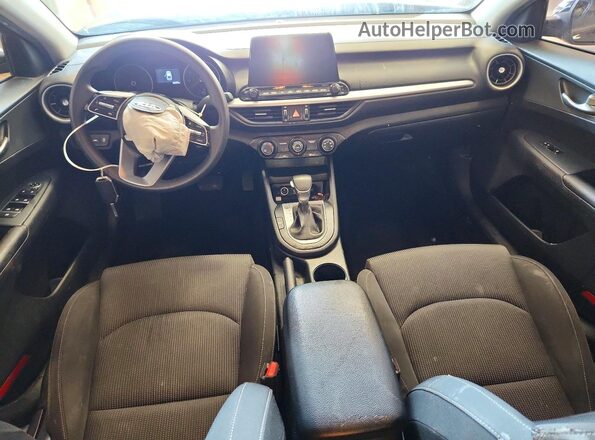 3KPF24AD2ME273371 2021 KIA FORTE Black Widok deski rozdzielczej
