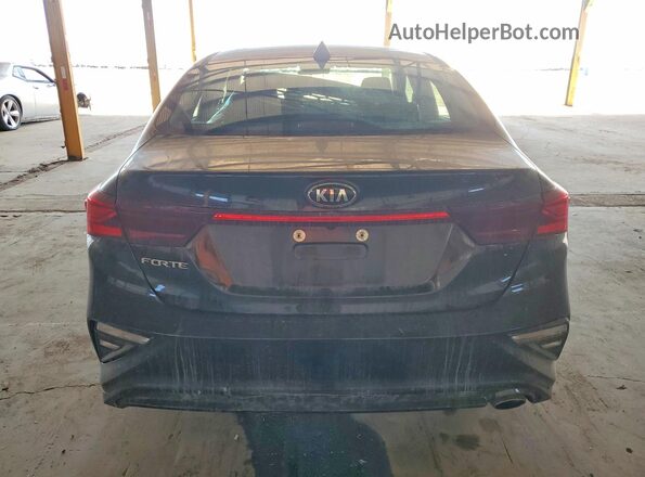 3KPF24AD2ME410549 2021 KIA FORTE Black Widok z tyłu