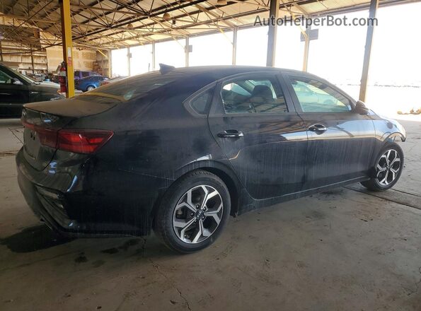 3KPF24AD2ME410549 2021 KIA FORTE Black Tył prawy