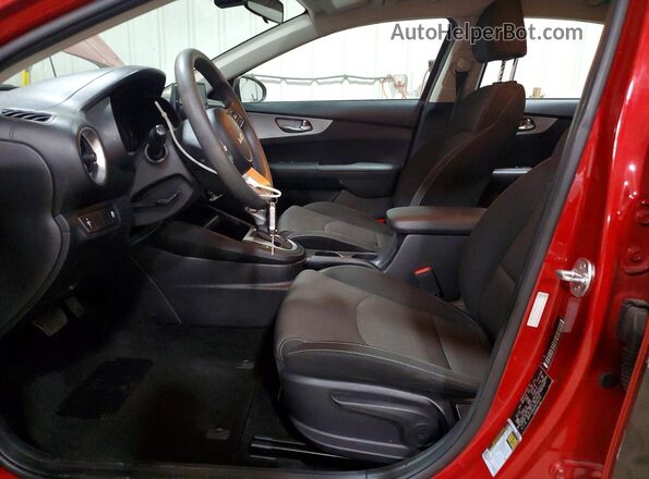 3KPF24AD2NE464158 2022 KIA FORTE Красный Вид салона спереди