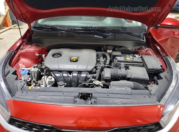 3KPF24AD2NE464158 2022 KIA FORTE Красный Вид задней части салона