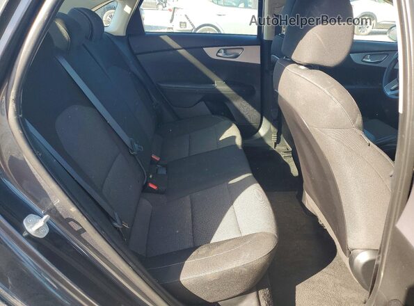 3KPF24AD2PE649135 2023 KIA FORTE Gray Rear seats view