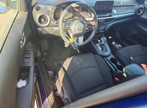 3KPF24AD3ME371146 2021 KIA FORTE Синий Вид панели приборов