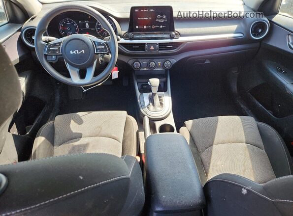 3KPF24AD3NE458000 2022 KIA FORTE Gray Vista del salpicadero