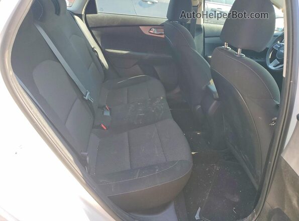 3KPF24AD3PE607024 2023 KIA FORTE Белый Вид задних сидений
