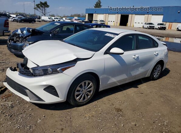 3KPF24AD3PE607024 2023 KIA FORTE Белый Передняя левая четверть