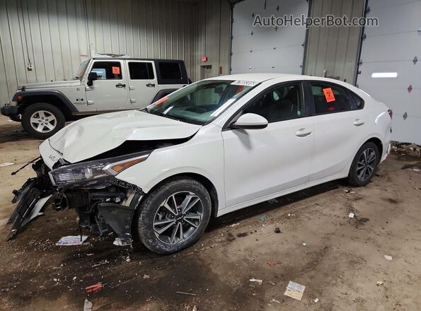 3KPF24AD3RE754026 2024 KIA FORTE Белый Передняя левая четверть