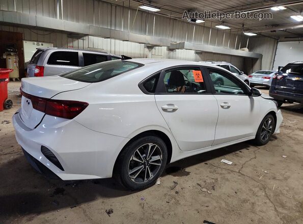 3KPF24AD3RE754026 2024 KIA FORTE Белый Задняя правая четверть