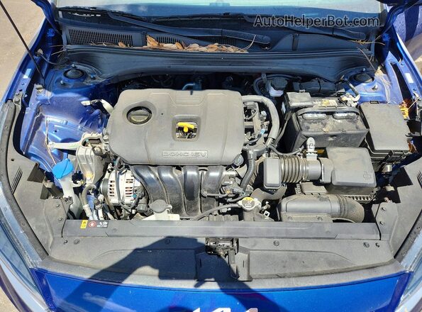 3KPF24AD3RE761817 2024 KIA FORTE Синий Вид задней части салона