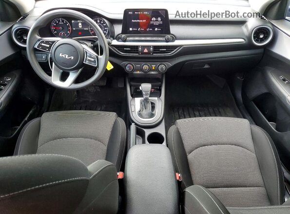 3KPF24AD3RE820591 2024 KIA FORTE Черный Вид панели приборов
