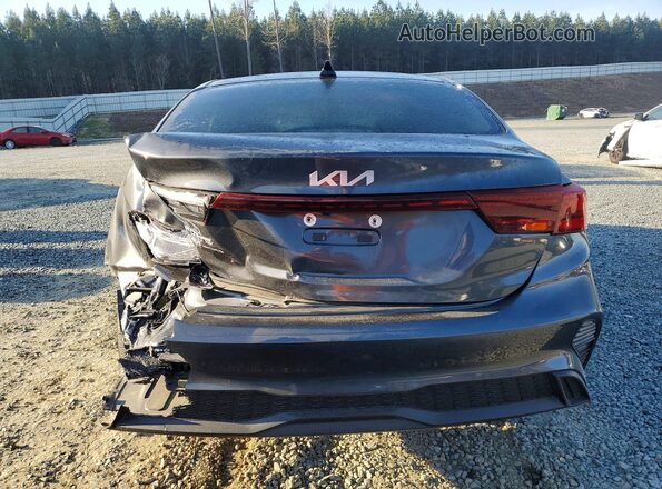 3KPF24AD3RE827735 2024 KIA FORTE Серый Вид сзади