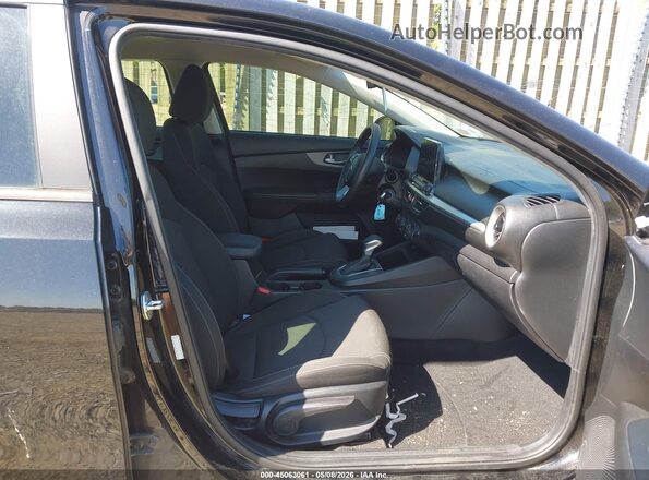 3KPF24AD4LE234828 2020 KIA FORTE Black Widok wnętrza z przodu