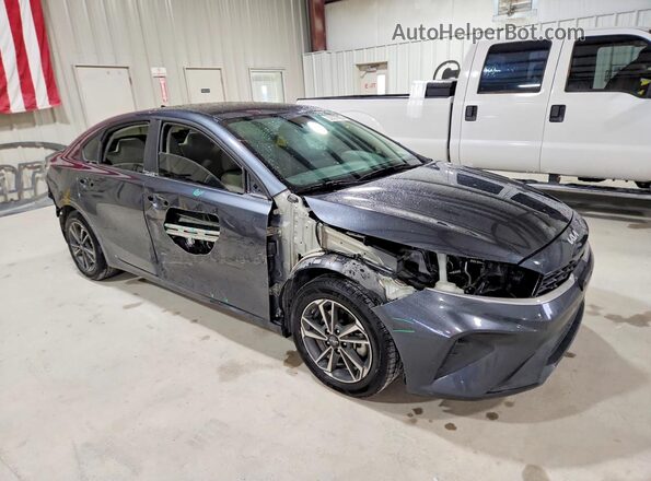 3KPF24AD4PE568718 2023 KIA FORTE Gray Przód prawy