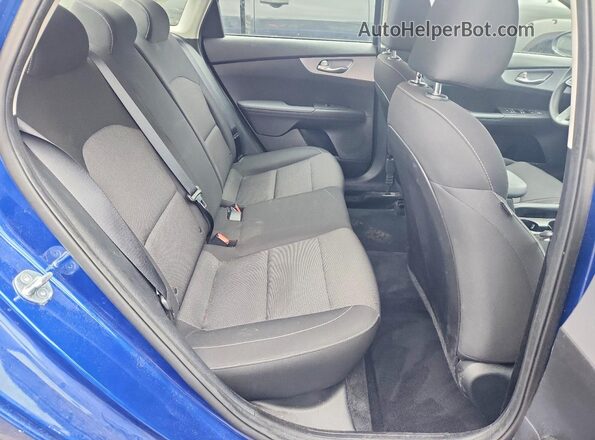 3KPF24AD4PE626875 2023 KIA FORTE Blue Rear seats view
