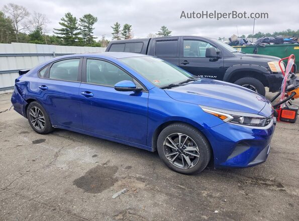 3KPF24AD4PE626875 2023 KIA FORTE Blue Front right