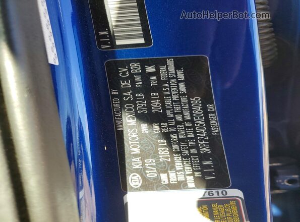 3KPF24AD5KE084095 2019 KIA FORTE Blue Вид підкапотного простору