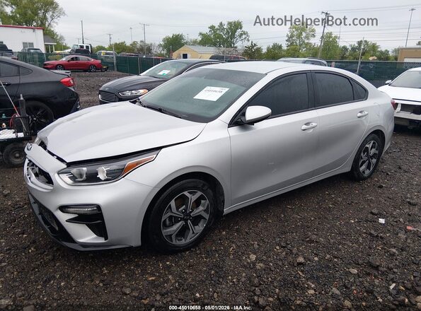 3KPF24AD5ME264115 2021 KIA FORTE Белый Передняя левая четверть