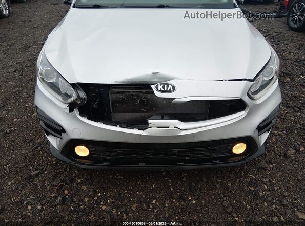 3KPF24AD5ME264115 2021 KIA FORTE Белый Вид спереди