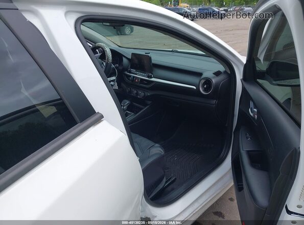 3KPF24AD5ME393522 2021 KIA FORTE White წინა სალონის ხედი