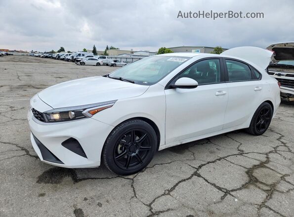 3KPF24AD5PE506440 2023 KIA FORTE Белый Передняя левая четверть