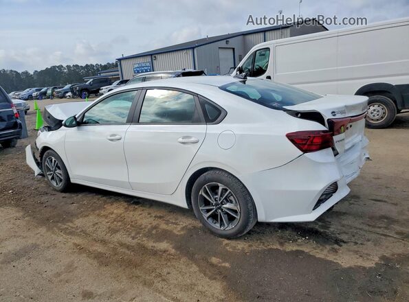 3KPF24AD5RE769787 2024 KIA FORTE White Tył lewy