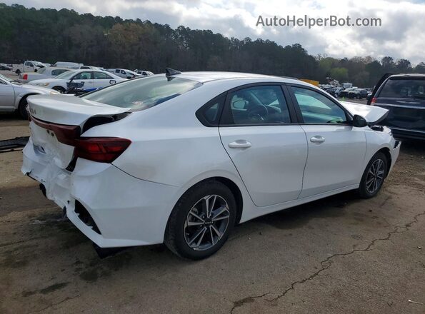 3KPF24AD5RE769787 2024 KIA FORTE White Tył prawy
