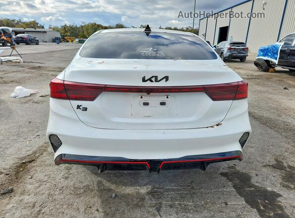 3KPF24AD5RE772348 2024 KIA FORTE Белый Вид сзади