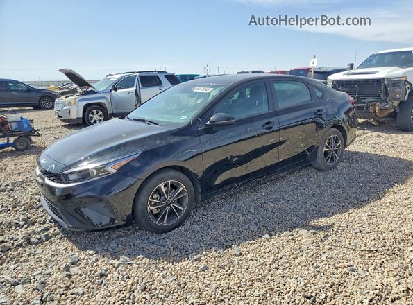 3KPF24AD5RE796780 2024 KIA FORTE Black Przód lewy