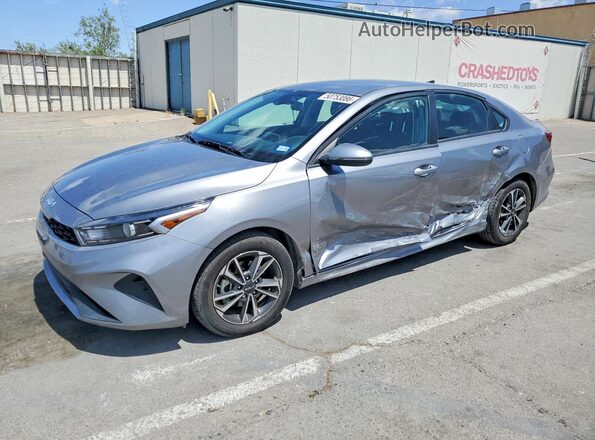 3KPF24AD5RE837604 2024 KIA FORTE Gray Vista tres cuartos delantera izquierda