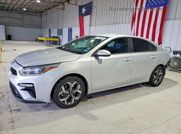 3KPF24AD6ME269632 2021 KIA FORTE Серебряный Передняя левая четверть
