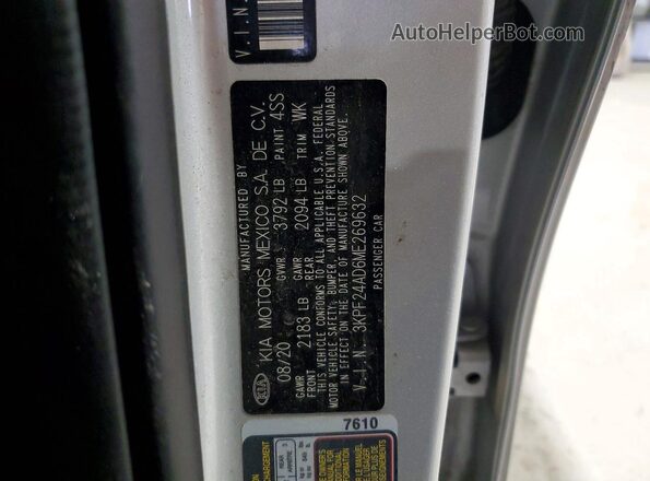 3KPF24AD6ME269632 2021 KIA FORTE Серебряный Вид подкапотного пространства