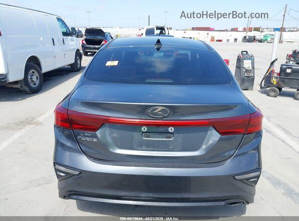 3KPF24AD7ME286830 2021 KIA FORTE Gray 