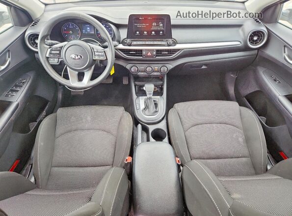 3KPF24AD7ME314724 2021 KIA FORTE White Widok deski rozdzielczej