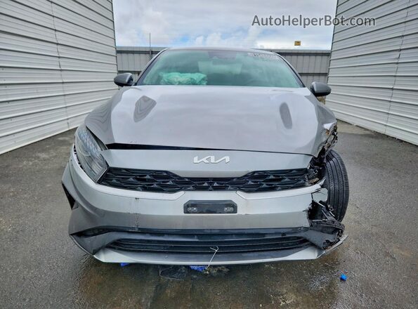 3KPF24AD7PE526432 2023 KIA FORTE Silver Vista frontal
